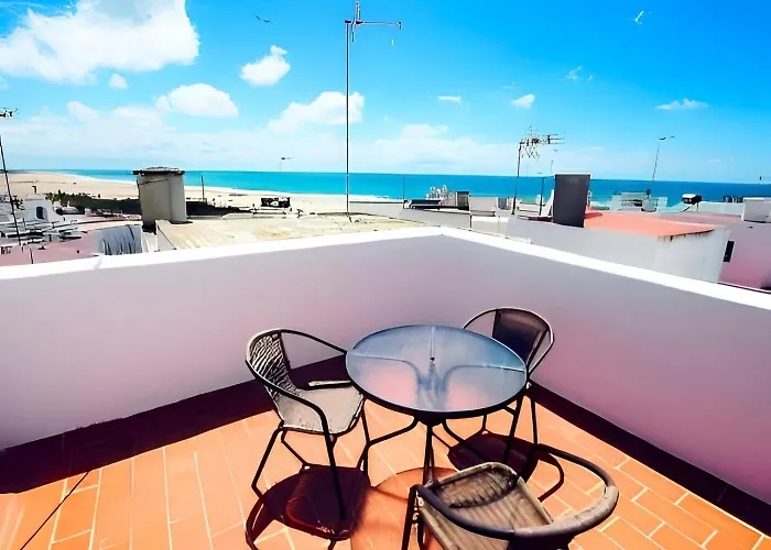 Cerca Del Mar Con Azotea Compartida * Conil De La Frontera