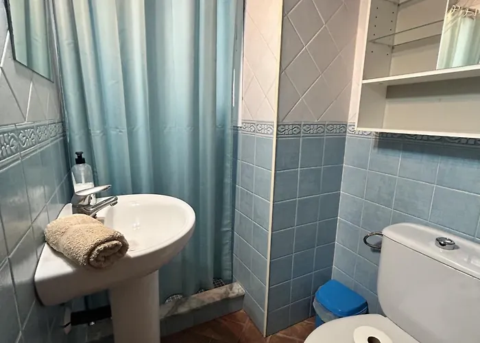 Cerca Del Mar Con Azotea Compartida *